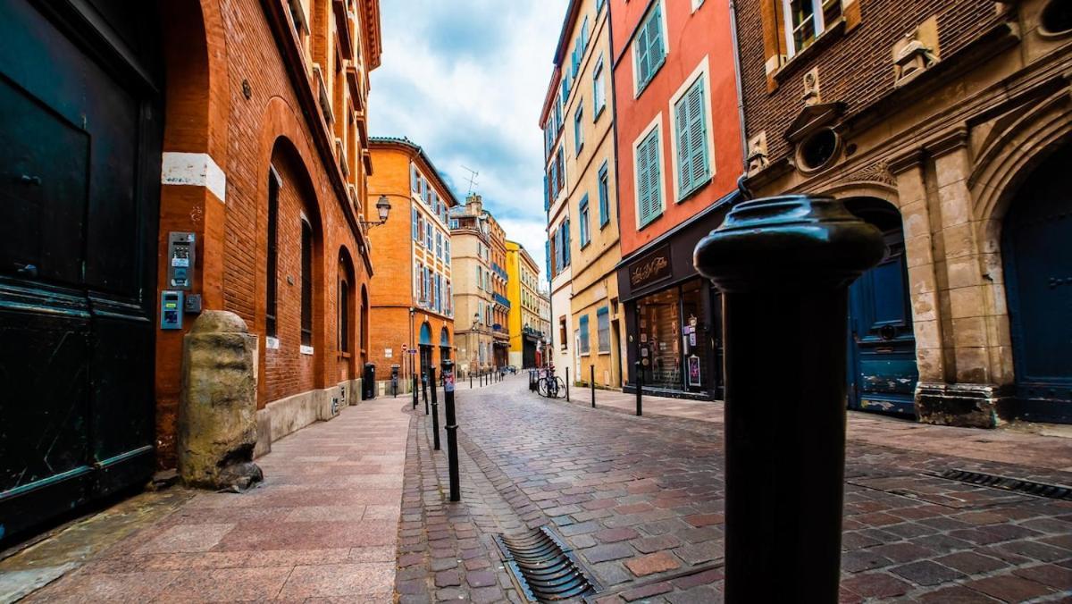 Apartamento Loft Sous Les Toits Lumineux - Capitole-Daurade-Esquirol - Wifi Toulouse Exterior foto